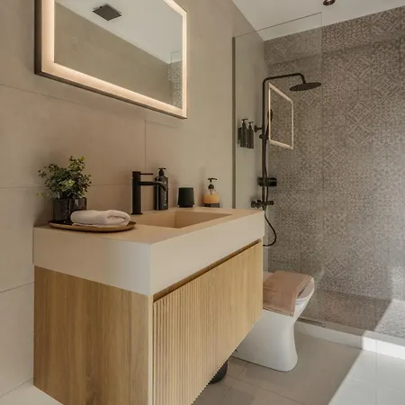 Turnaki 5 Minutes Walk To